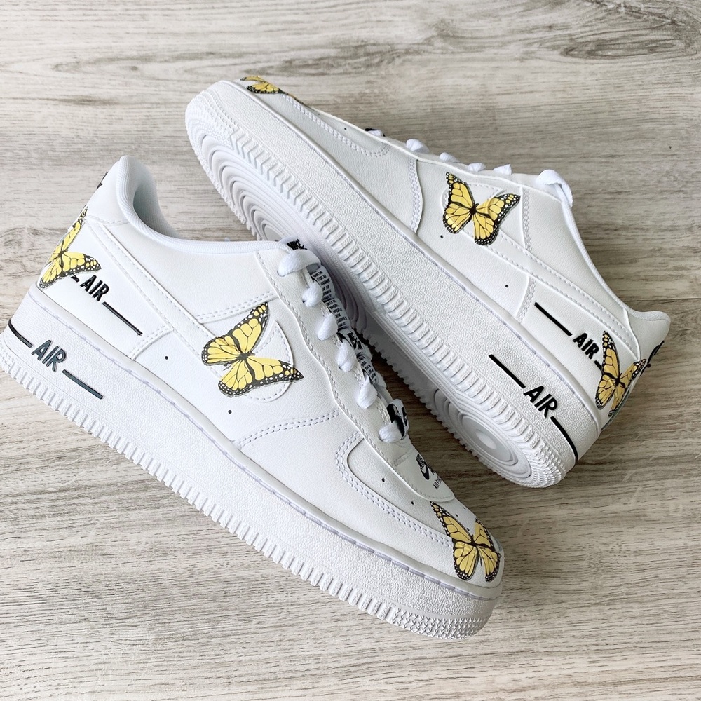Nike Air Force 1 custom butterfly 🦋 - Picture 3 of 9